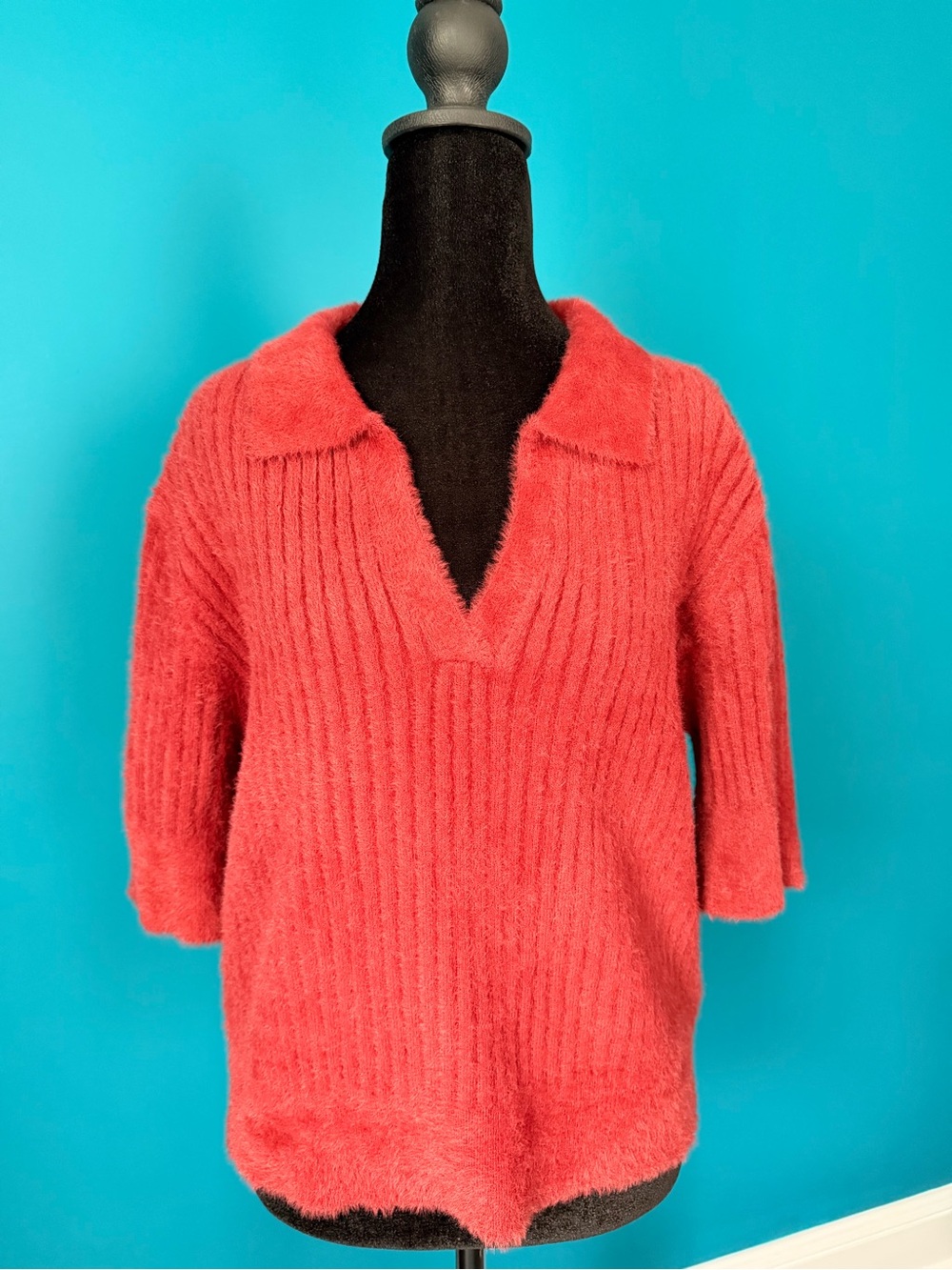 Coral Ribbed Short-Sleeve V-Neck Sweater Top